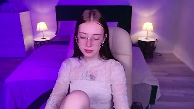 AlexisBliss online show from 06/13/26, 05:22