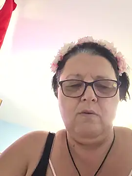 Diana Diafan online show from 06/17/26, 12:18