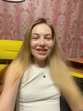Adelin aa online show from 05/20/26, 06:03