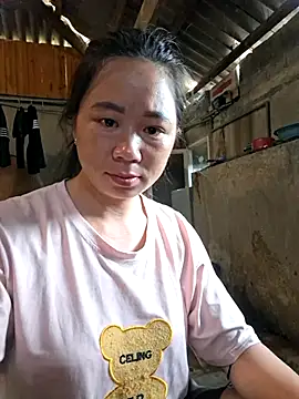 Mila 00 online show from 05/19/26, 08:20