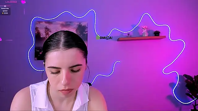 lyra desire online show from 05/25/26, 12:22