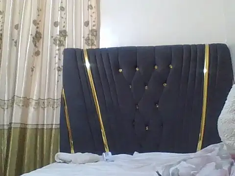 sexyleah25 online show from 06/10/26, 03:44