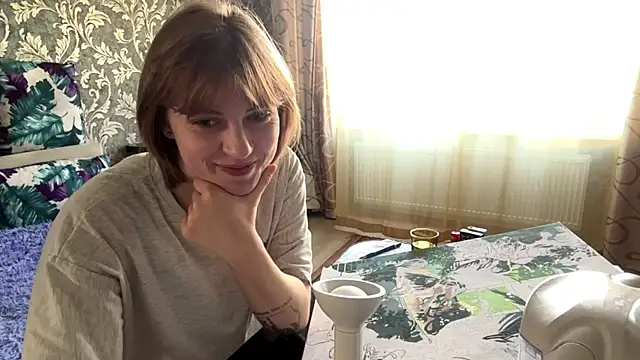 ShonnaTweddle online show from 07/04/26, 07:14