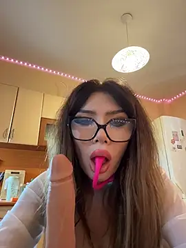 JessicaNichols  online show from 07/10/26, 11:46