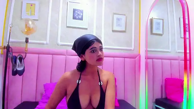 velvet girll online show from 06/01/26, 07:15