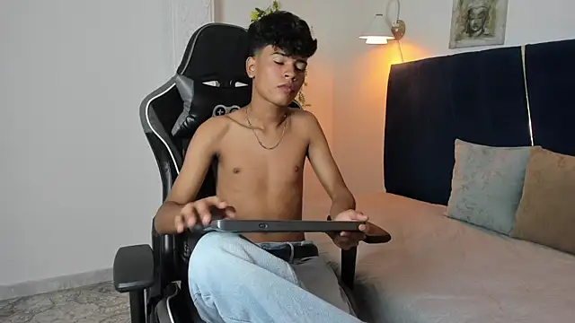 jacob cum23 online show from 06/12/26, 05:23