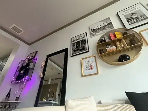 milanmonroexx online show from 05/19/26, 11:55