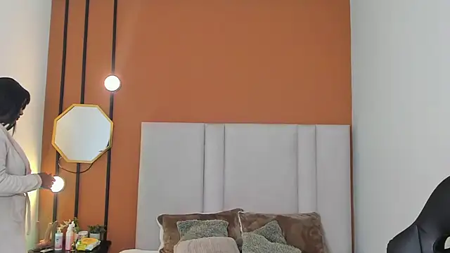 Mia boobs24 online show from 06/18/26, 12:09