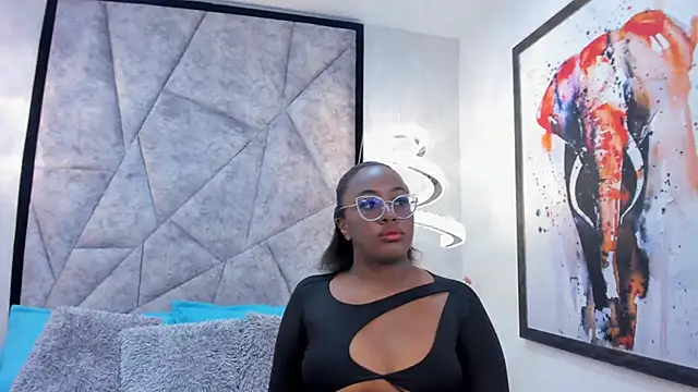 ZoeBrowns online show from 06/03/26, 11:35