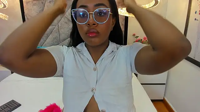ZoeBrowns online show from 07/10/26, 12:41