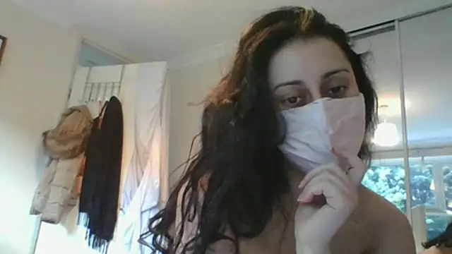 leila salem online show from 06/10/26, 05:56