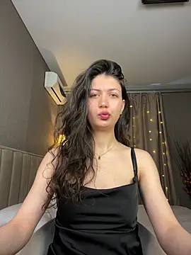 NoelPerfect online show from 05/22/26, 05:47