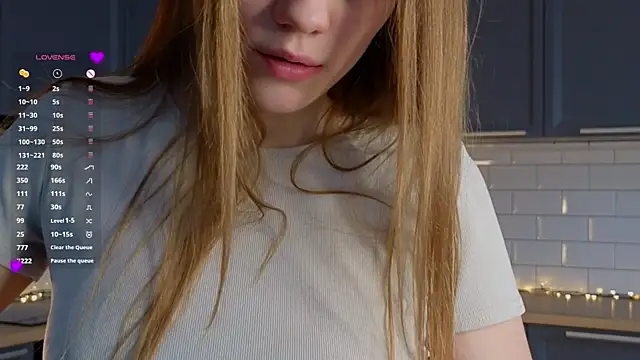 DivaCrystal  online show from 06/05/26, 12:22
