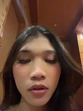 Snapshot of naughtygirl_lily chatting on 07/07/26, 04:11 naughtygirl lily online show from 07/07/26, 04:11