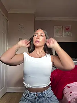 Lilywellsx online show from 06/04/26, 01:28