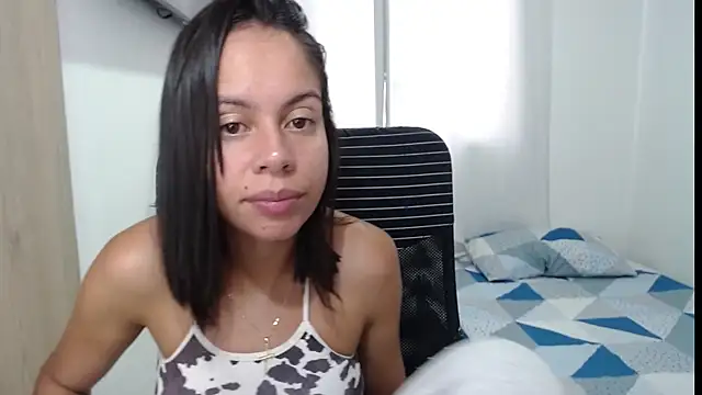 Valeria Santos  online show from 06/10/26, 02:38