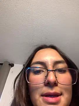 MoonLitDoll online show from 06/18/26, 07:40