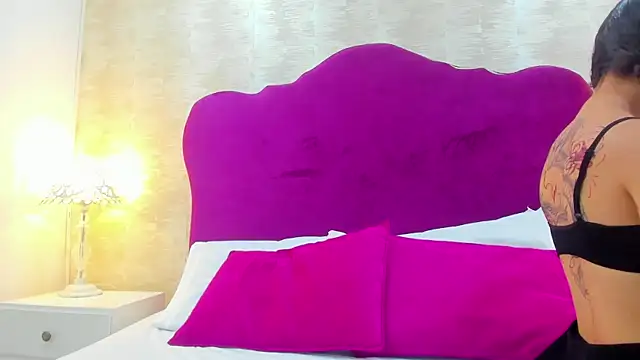 AlexaGill online show from 06/13/26, 12:03