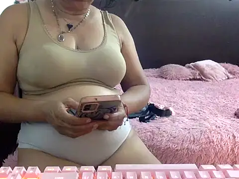 mommy-flabia online show from 06/10/26, 08:52