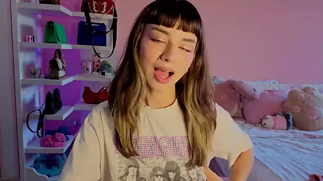 little rachel cute online show from 07/06/26, 11:07