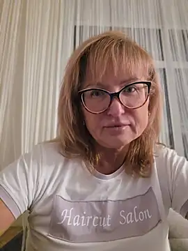 -LindaKing- online show from 06/04/26, 08:26