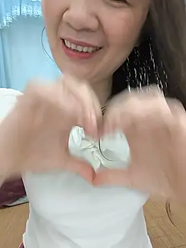 Lye lovely online show from 06/26/26, 01:15