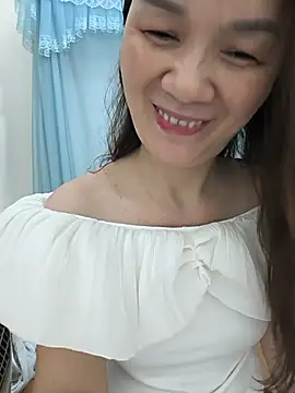 Lye lovely online show from 06/28/26, 02:45