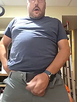 the Milk Man online show from 07/10/26, 03:58