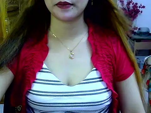 Snapshot of Adiba_Obu_20 chatting on 06/14/26, 05:37 Adiba Obu 20 online show from 06/14/26, 05:37
