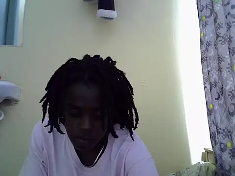 Snapshot of Pretty_Liz255 chatting on 06/08/26, 01:33 Pretty Liz255 online show from 06/08/26, 01:33