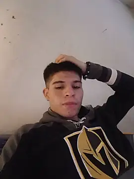 Snapshot of Oliver_LA chatting on 07/11/26, 10:29 Oliver LA online show from 07/11/26, 10:29