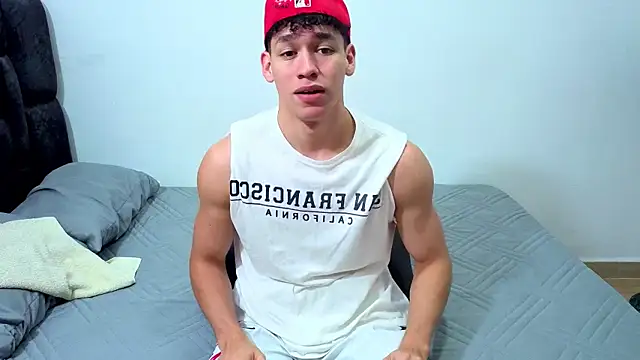 Luke Muscle online show from 07/08/26, 12:31