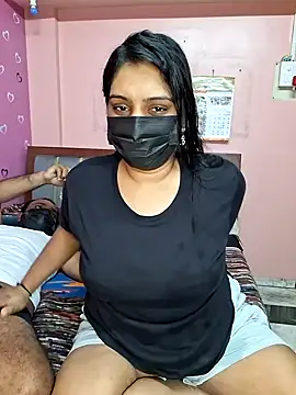 Snapshot of Hornyreshma chatting on 07/17/26, 10:33 Hornyreshma online show from 07/17/26, 10:33