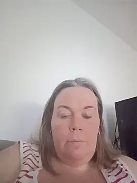 chattedebretagne online show from 06/27/26, 07:08
