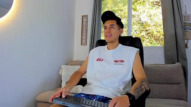 NickCopeer  online show from 07/11/26, 01:25