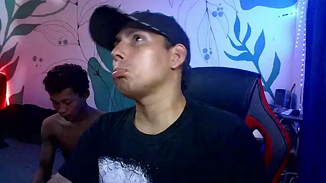 Latinos2411 online show from 06/03/26, 02:58