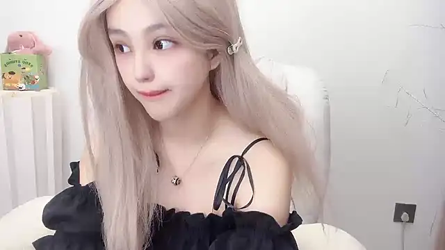 jiangjiang2005 online show from 06/17/26, 06:42
