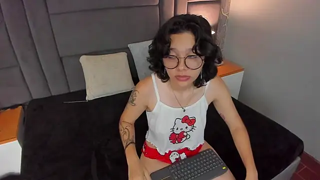scarleth blaze online show from 06/19/26, 03:22