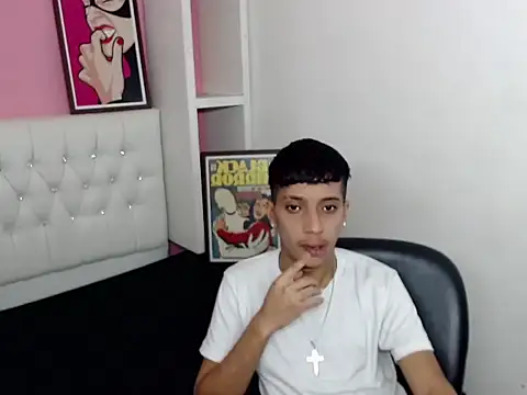 Snapshot of jl_brayan12 chatting on 07/10/26, 04:06 jl brayan12 online show from 07/10/26, 04:06