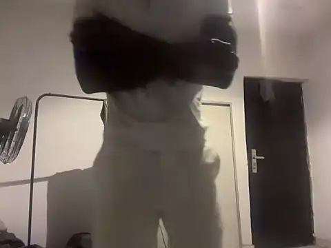 hotblackdick12 online show from 05/22/26, 12:40