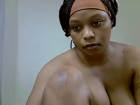 BIGASS DIANAH online show from 06/25/26, 05:17