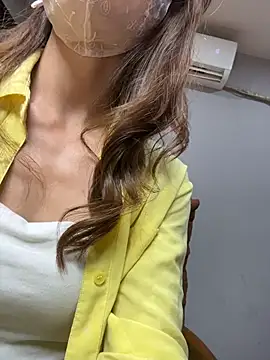 kiss loo online show from 06/04/26, 11:27