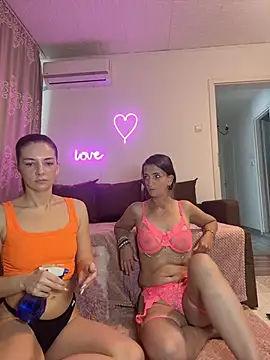 Sabrinee xx divine online show from 06/19/26, 08:29