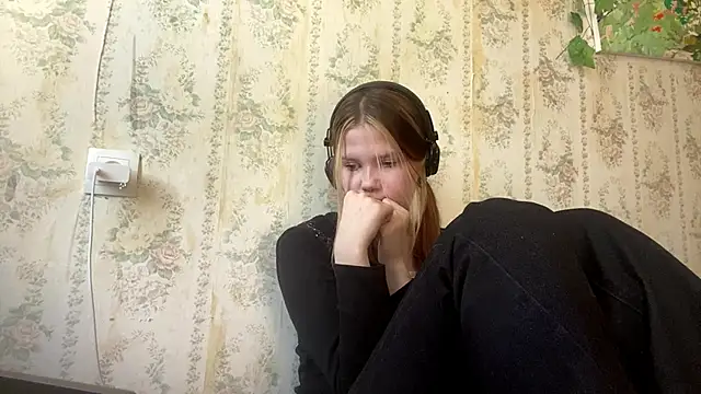 SusanaLeichty online show from 06/02/26, 06:37