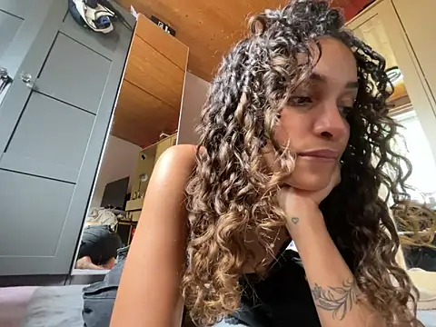 Nikkilow online show from 07/01/26, 03:45