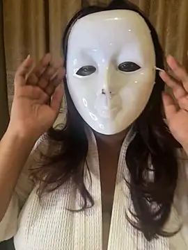 sexybitchqueen11 online show from 06/20/26, 06:33
