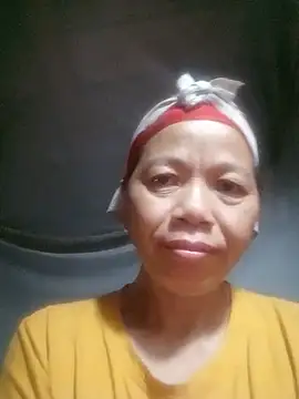 Elfledaa online show from 06/15/26, 07:49