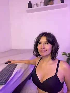 Frrancesca  online show from 06/12/26, 03:49