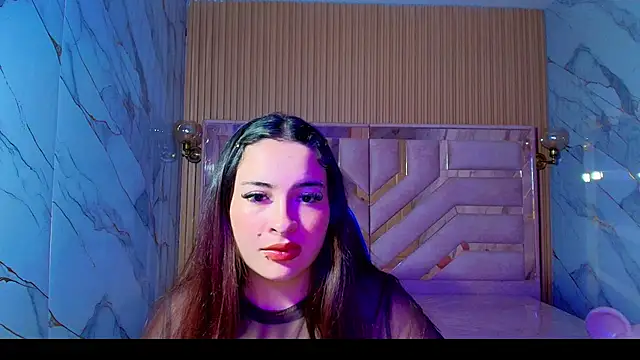 Kiara Moon r online show from 07/04/26, 03:13