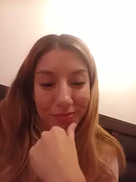 Lili Valkova online show from 06/05/26, 03:35